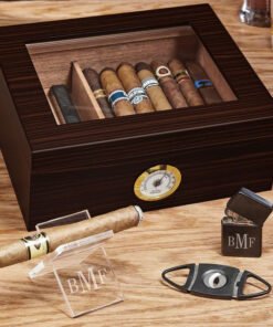 DANTE PERSONALIZED CIGAR GIFT SET WITH CEDAR CIGAR HUMIDOR AND HYGROMETER