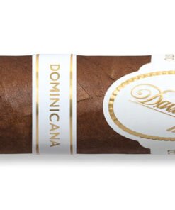 Alternative view of Davidoff Dominicana Short Robusto