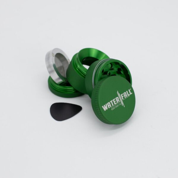 43mm-4-PieceGrinder-Green-3.jpg Waterfall 4-Piece Dry Herb Grinder with Removable Screen – Matte (43mm)